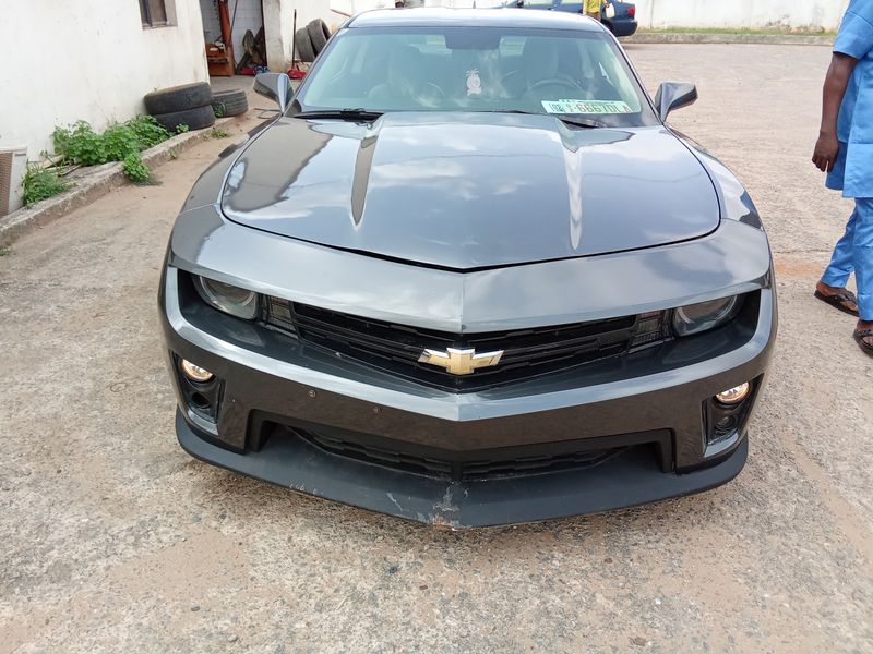 Thumbnail 3 of 2010 Chevrolet Camaro SE